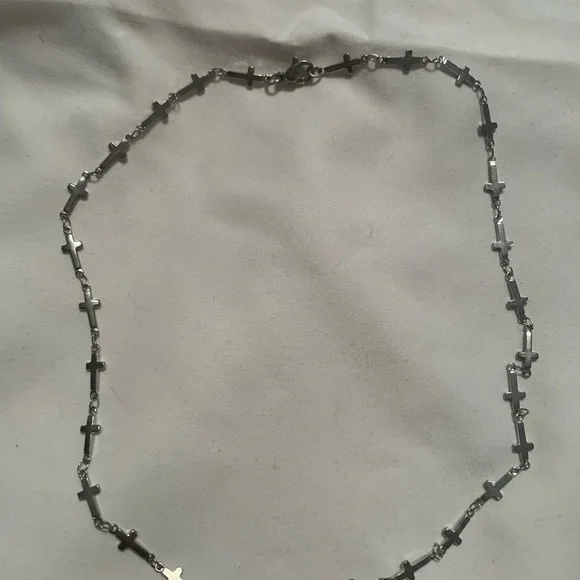 Cross necklace - Picture 2 of 3
